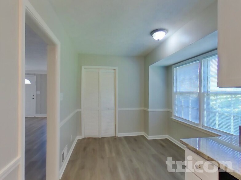 Building Photo - 199 Kings Ct NW