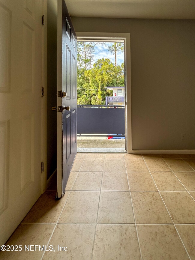 Building Photo - 1124 Woodruff Ave