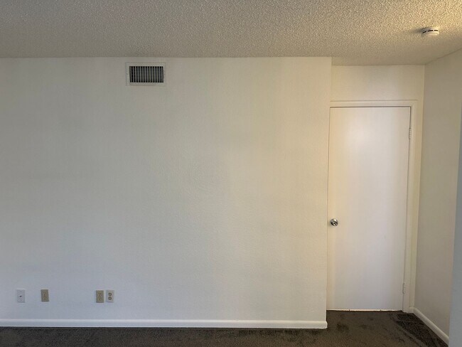 Building Photo - 7703 Salishan Dr