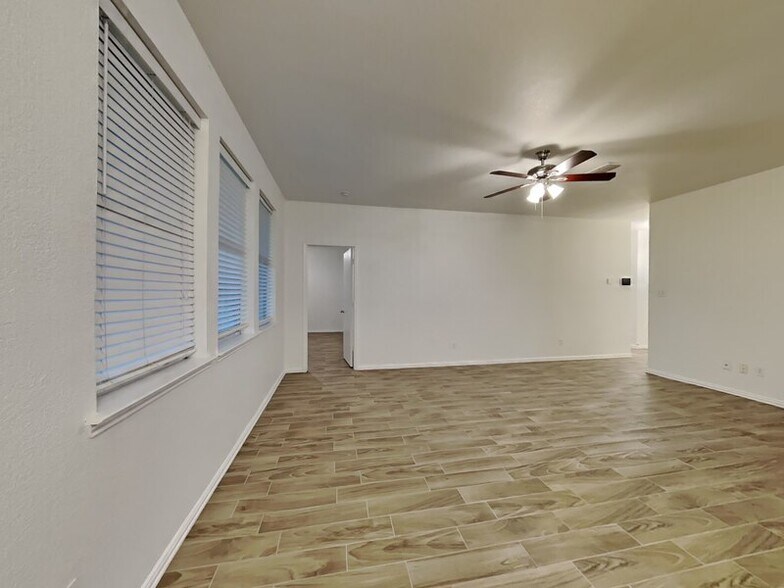 Building Photo - 6401 Downeast Dr