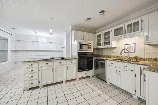 Building Photo - 8428 Bazemore Rd