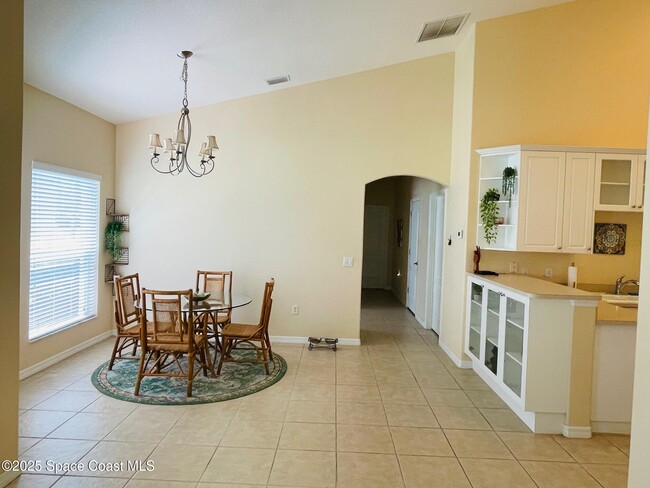 Building Photo - 540 Remington Green Dr SE