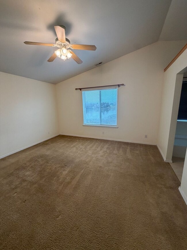 Building Photo - Waterfront home w/Large Dock