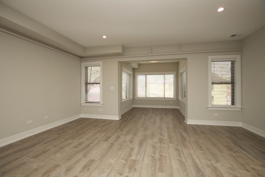 Building Photo - 1005 Crain St