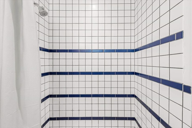 Building Photo - 1701 Alton Rd