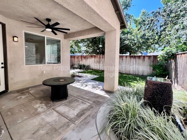 Building Photo - 1766 Glen Oban Ln