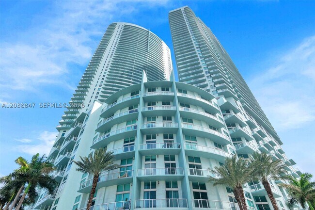 Building Photo - 1900 N Bayshore Dr