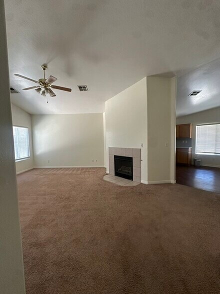 Building Photo - 4204 Serene Oak Dr