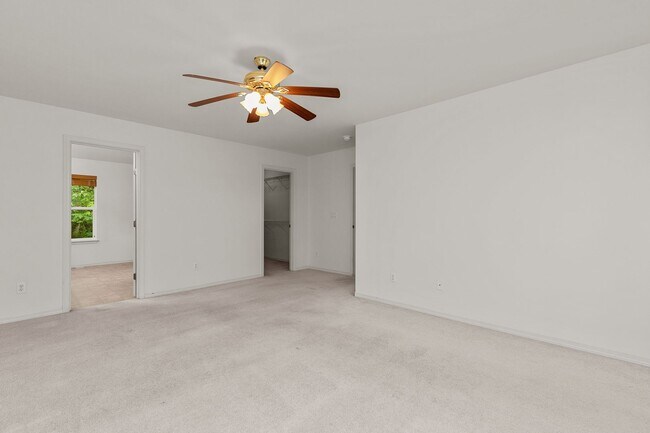 Building Photo - Stunning 3 bed, 2.5 bath home in desirable Bothell neighborhood