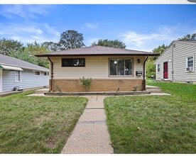 Building Photo - 5837 N 71st St