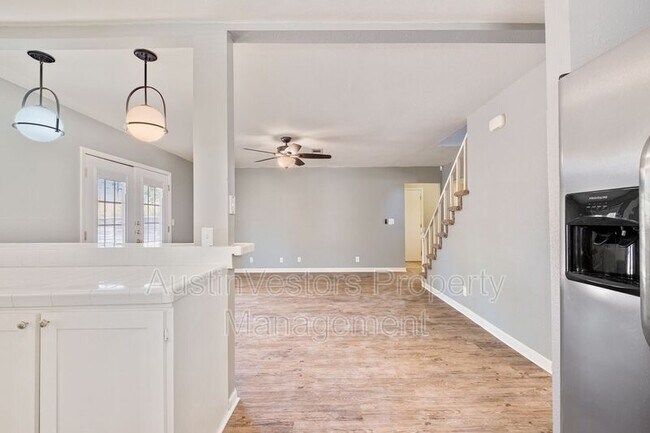 Building Photo - 5504 Coventry Ln