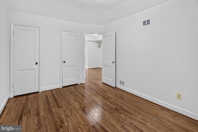 Building Photo - 7812 Tilbury St
