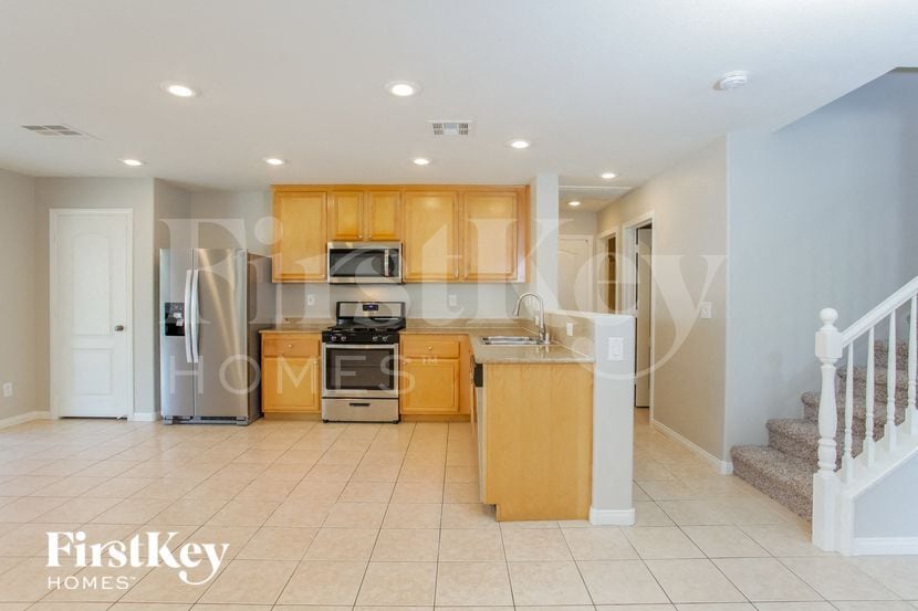 Building Photo - 8332 N Blazing Sky Ct