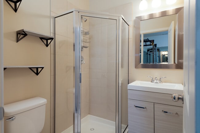 Building Photo - 6733 37th Ave S