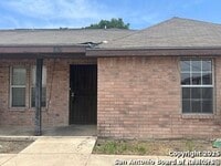 Building Photo - 7637 Windsor Oaks