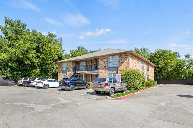 Building Photo - 1935 Cranford Dr