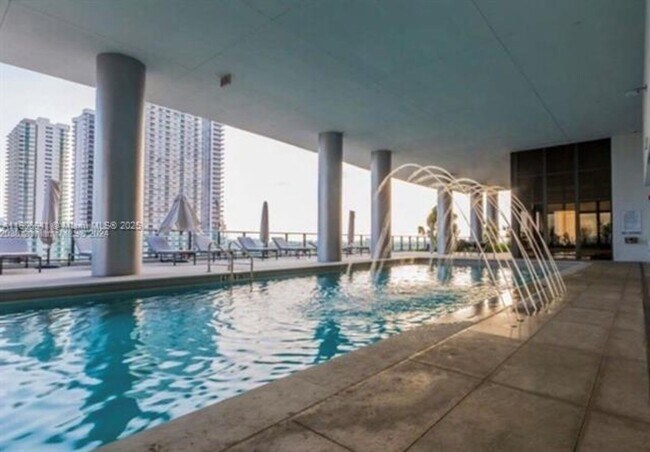 Building Photo - 1600 NE 1st Ave