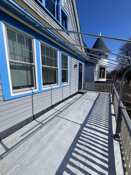 Building Photo - 763 Columbus Pky