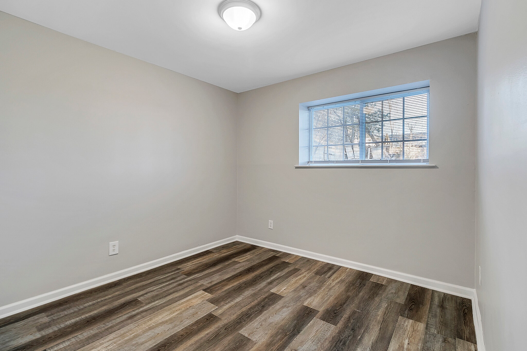 Bedroom down 4 - 2285 Joann Dr