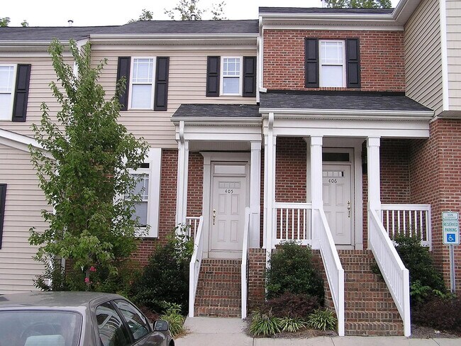 Building Photo - 115 Windermere Dr
