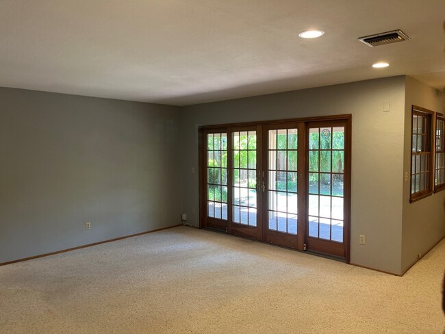 Building Photo - 4781 Rex Ct
