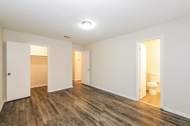 Building Photo - 4520 Northwood Hills Dr