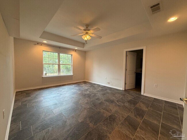 Building Photo - 6640 Tidal Bay Dr