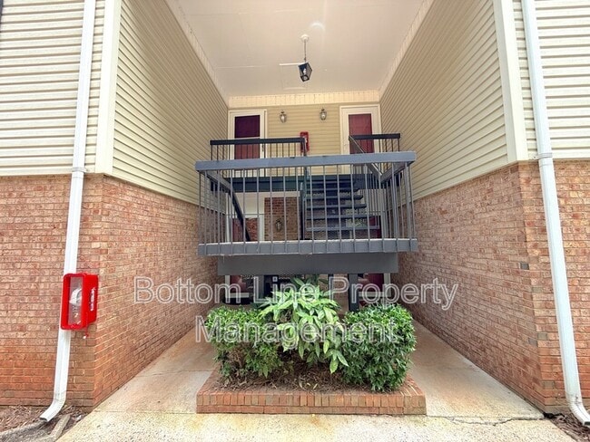 Building Photo - 4605 Coronado Dr