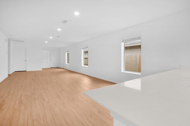 Building Photo - 17155 Quaking Aspen Ln