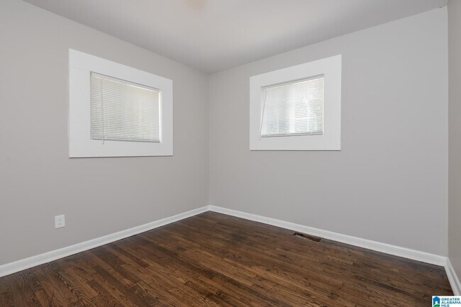 Building Photo - 7637 Ridge Tree Ln