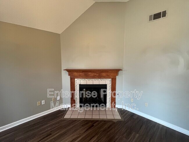 Building Photo - 1744 Camille Way