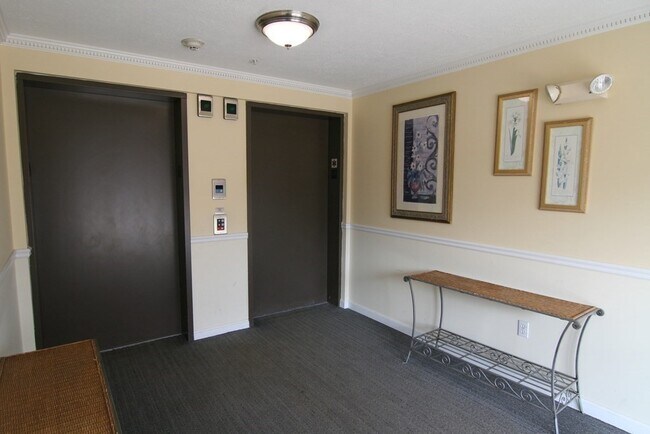 Building Photo - 7 Conant Rd