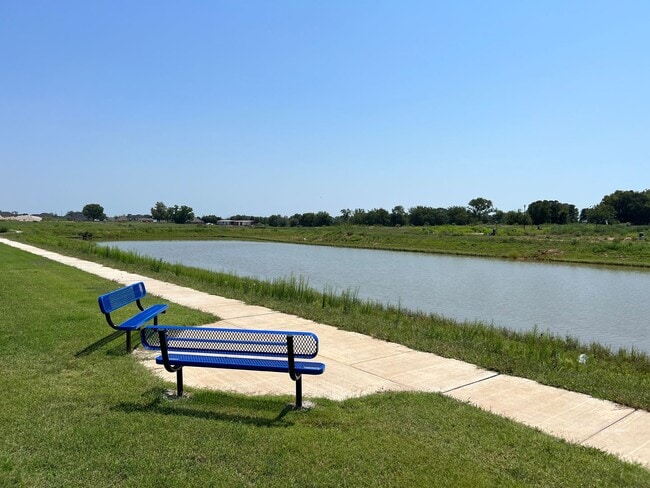 Building Photo - Featherston Village - 2 Bedroom 2 1/2 Bath Modern Living - LEASING SPECIAL!