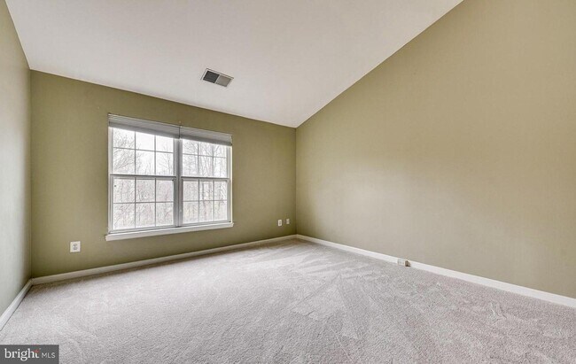Building Photo - 11485 Carriage Gate Ct