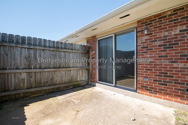 Building Photo - 4545 Wayne Meadows Cir