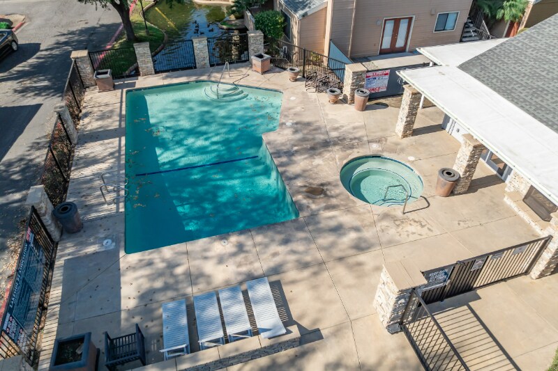 Building Photo - 7675 N First St