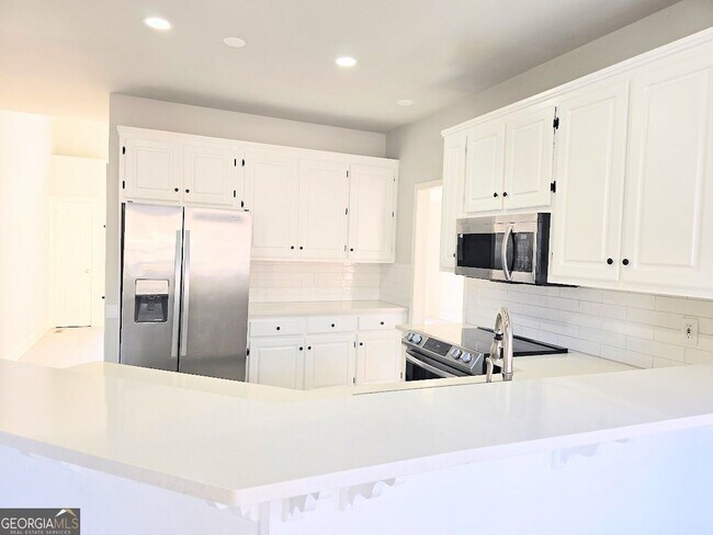 Building Photo - 2287 Birch Hollow Trail