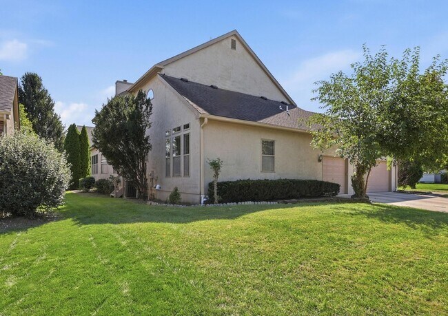 Building Photo - 6498 Ringsend Ct