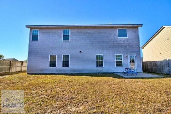 Building Photo - 1301 Windrow Dr