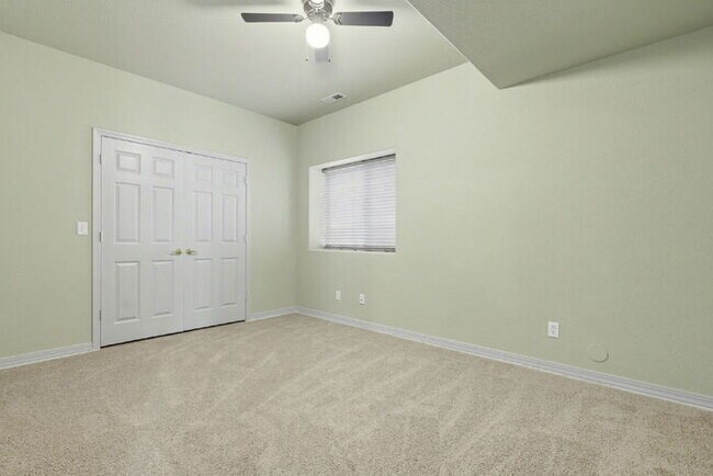 Building Photo - Spacious 5-Bedroom Home Backing to Open Space with Mountain Views