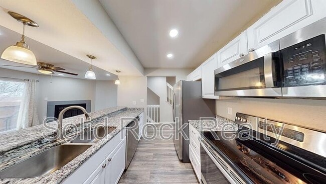 Building Photo - 2331 Lexington Village Ln