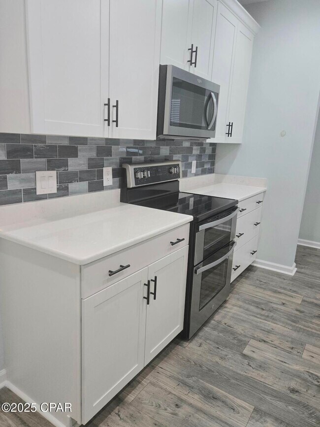 Building Photo - 8676 Coral Reef Wy