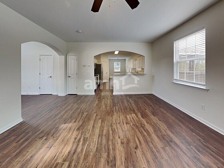 Building Photo - 216 Giants Ridge Rd