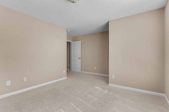 Building Photo - 261 Crown Heights Way