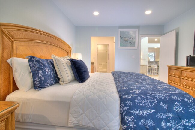 Building Photo - 301 Myrtlewood Ct