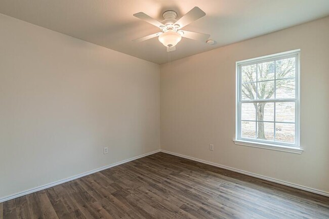 Building Photo - 13803 Laramie Hill