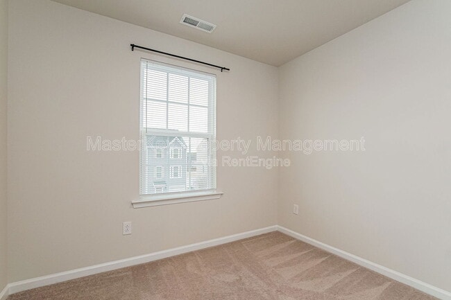 Building Photo - 945 Arnold Place Dr