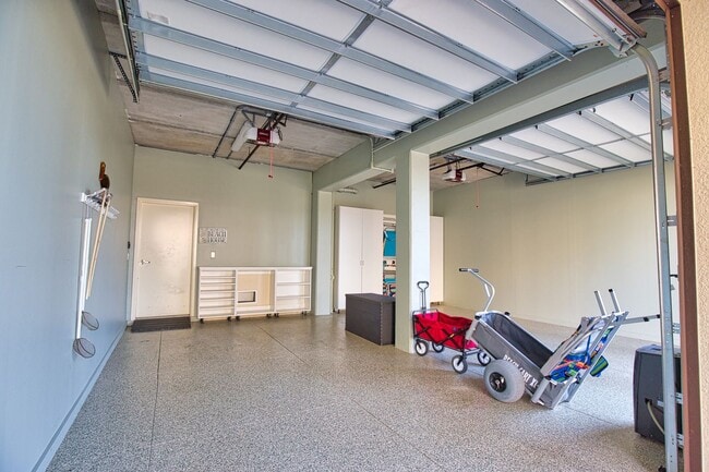 Building Photo - BEACH FRONT! Seasonal/Annual Rental – Turnkey Stunning Condo on Venice Island, 1,700+ sq ft, 2 Be...
