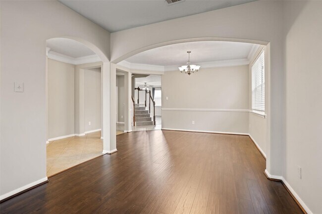 Building Photo - 30322 Deleon Fields Dr