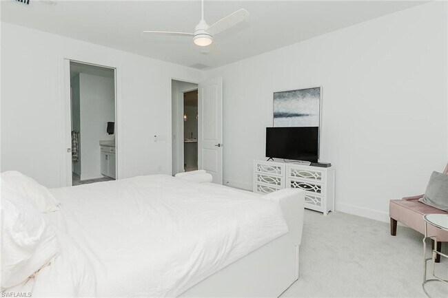 Building Photo - 5939 Gala Dr